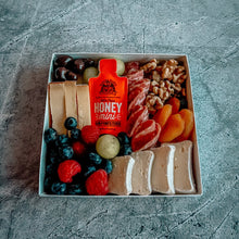 Load image into Gallery viewer, Solo Graze Boxes